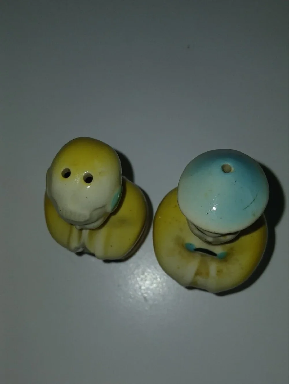 N/A pair yellow